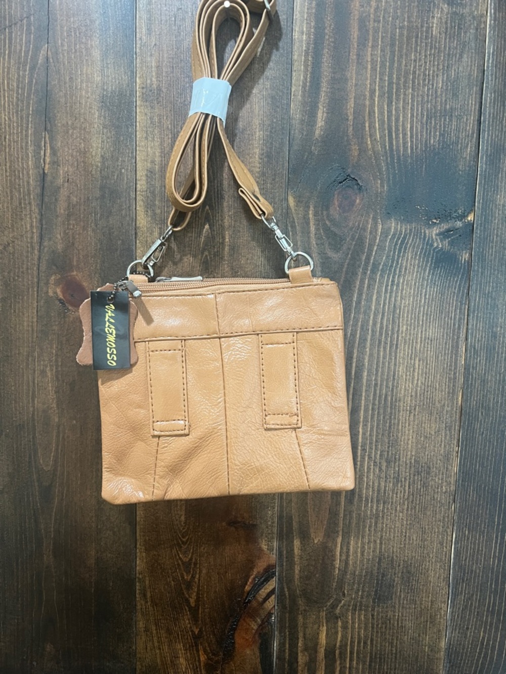 Genuine Leather Women's Crossbody Bag in Tan – Classic Everyday Style - Picture 2 of 3